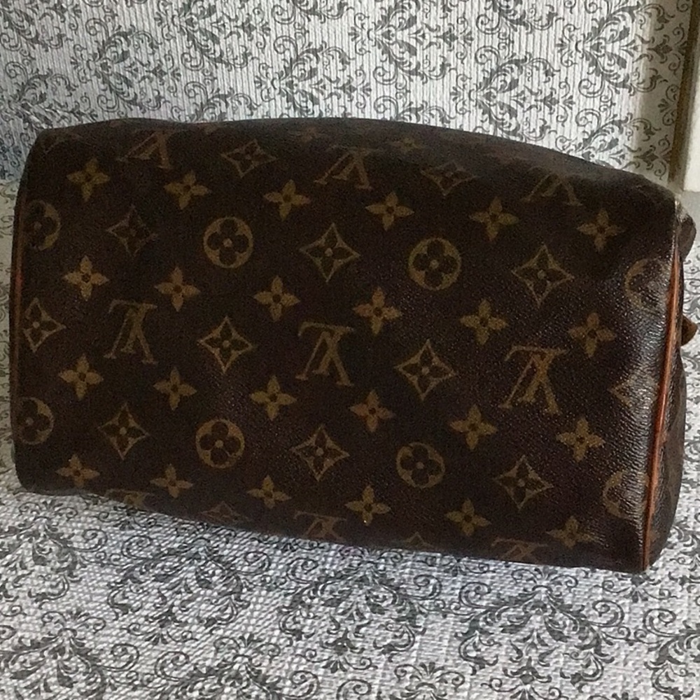 Louis Vuitton Brown Mini Bag with Signature Monogram - Picture 5 of 10